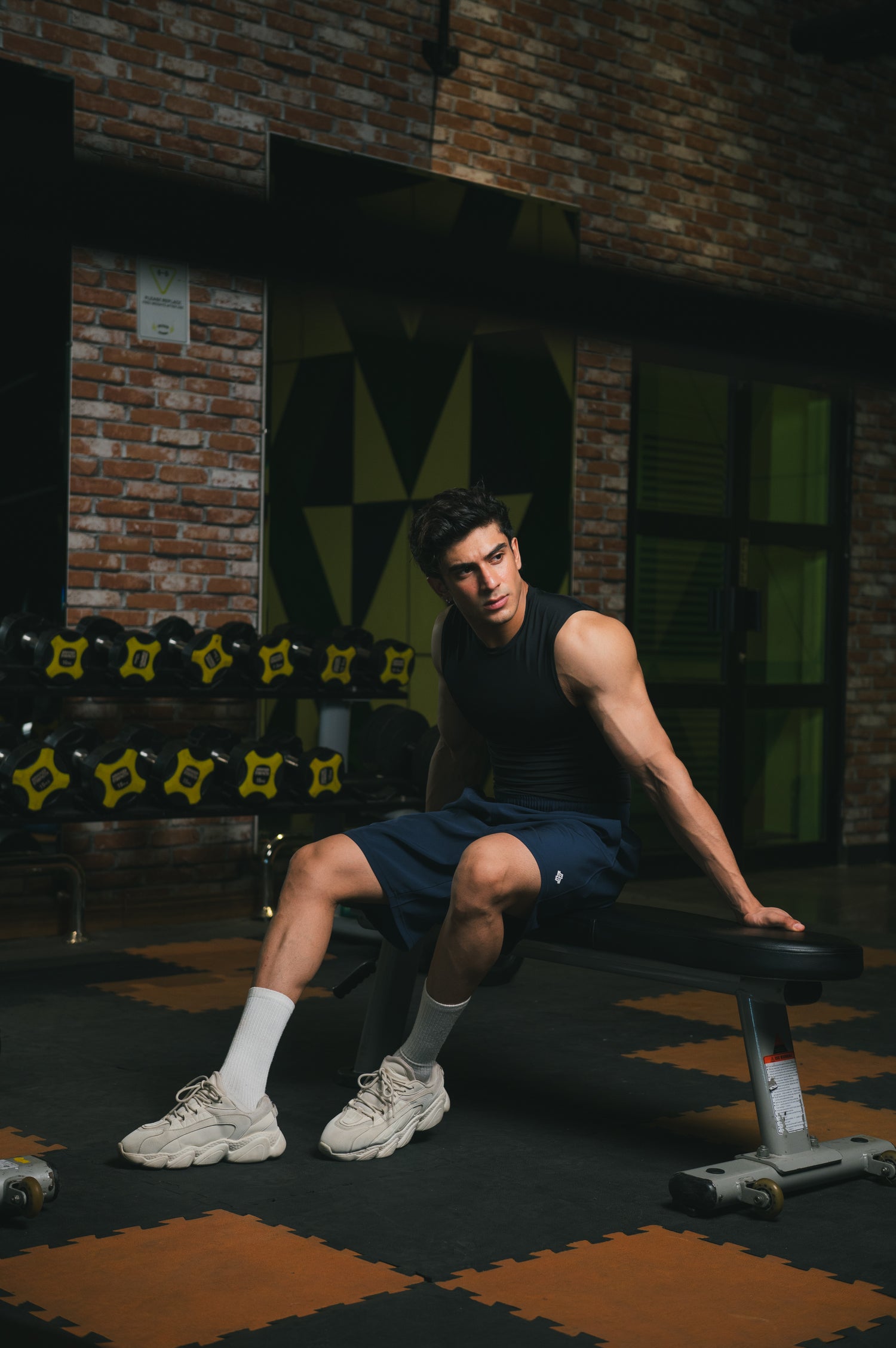 lookbook image shop_this_look_amDhCa